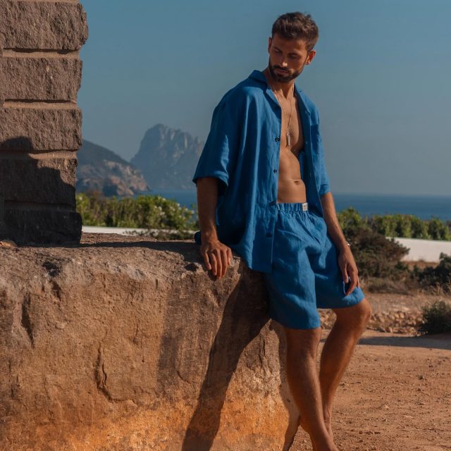 Our blue linen set is presented with shorts and long pants Photography by @carm.pics Jewellery by @fabiano.goulart.jewelry